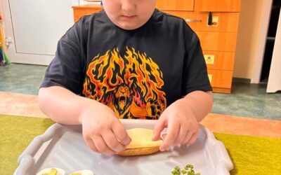 Przedszkolaki z grupy Gumisie …